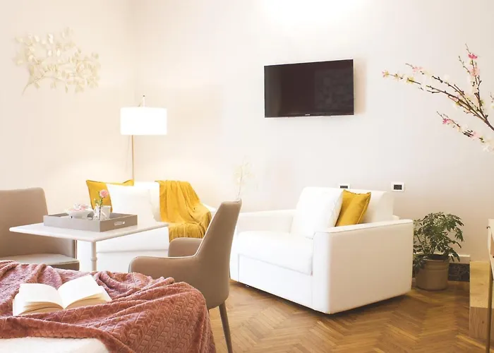 Accanto Al Centro B&B